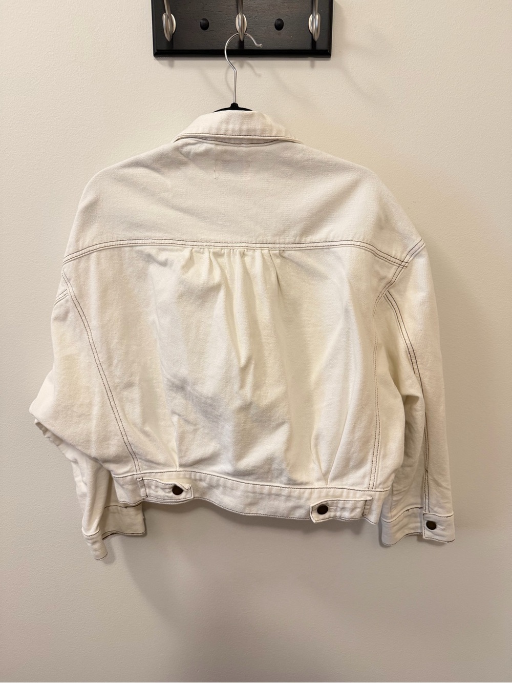 DISSH Cropped Denim Trucker Jacket - Picture 6 of 6